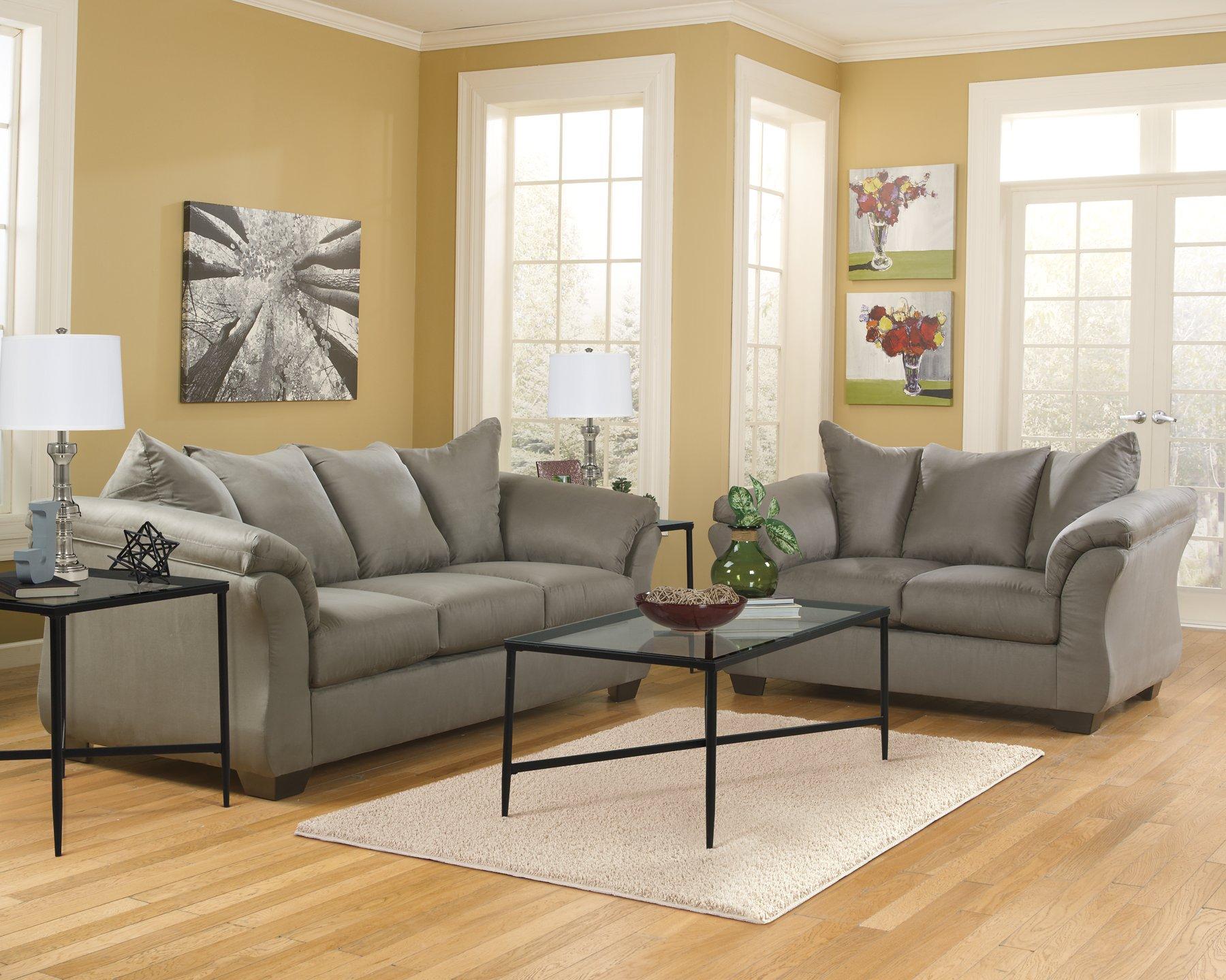 Darcy Loveseat