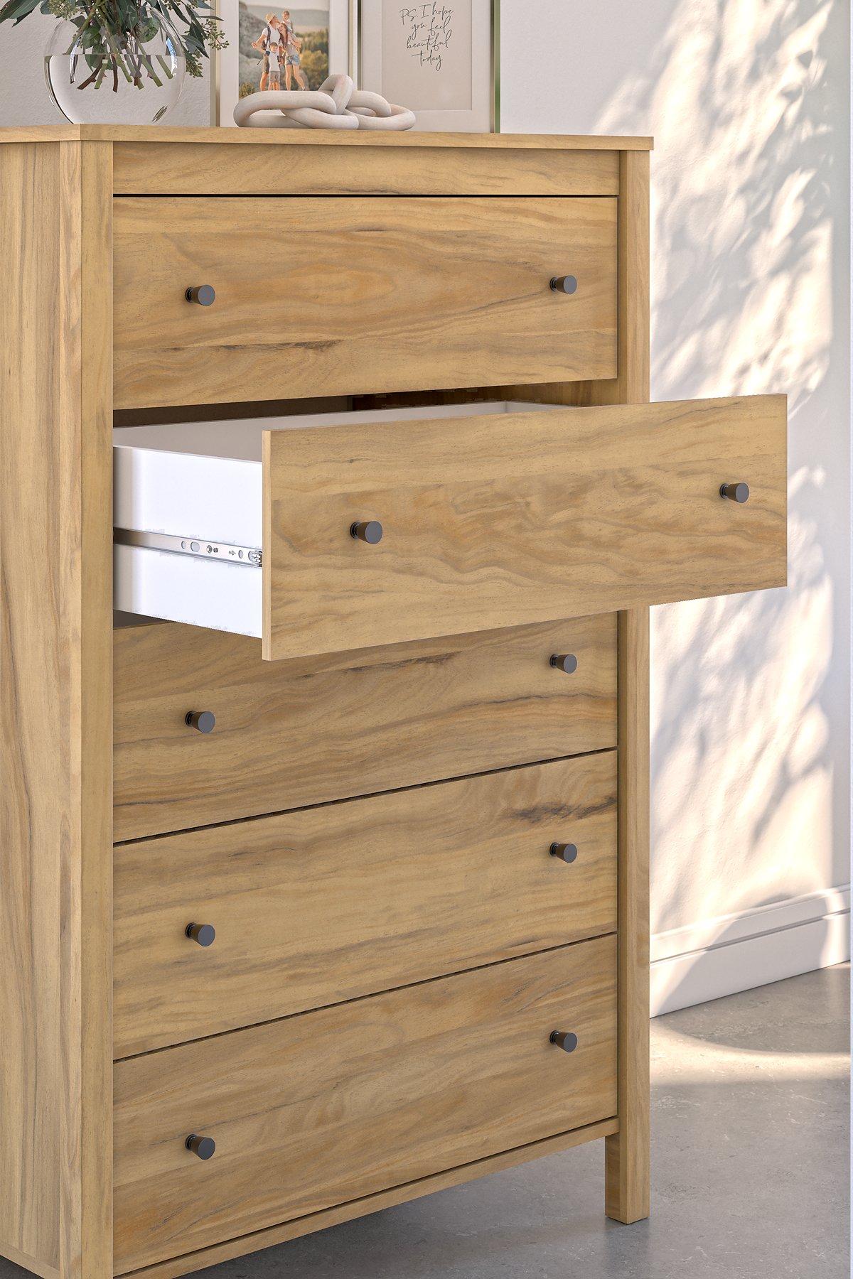 Bermacy Chest of Drawers