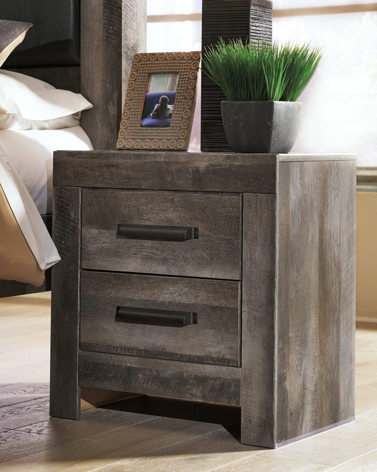 Wynnlow Nightstand